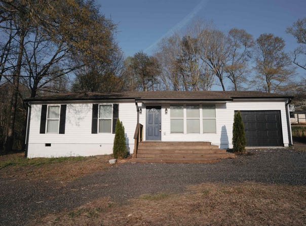 344 Bobo Road, Wellford, SC 29385