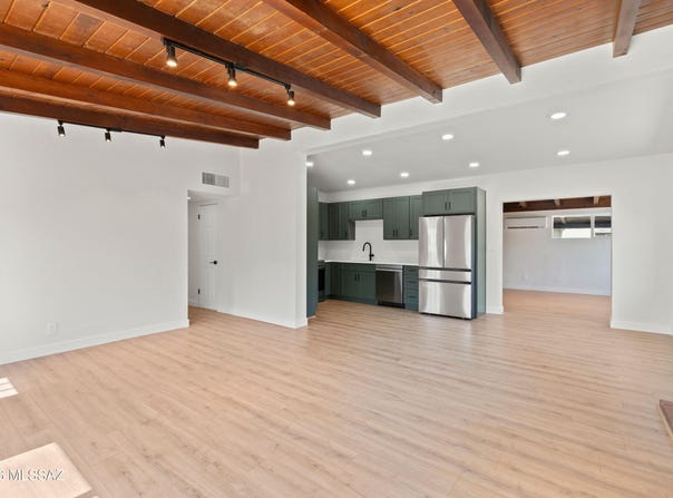 2730 E 10th Street, Tucson, AZ 85716