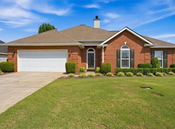 106 Galaxy Avenue, Bonaire, GA 31005