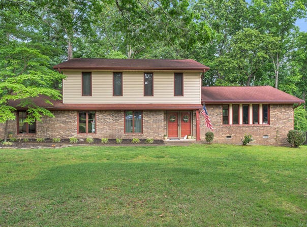 918 Stone Crest Circle, Chattanooga, TN 37421