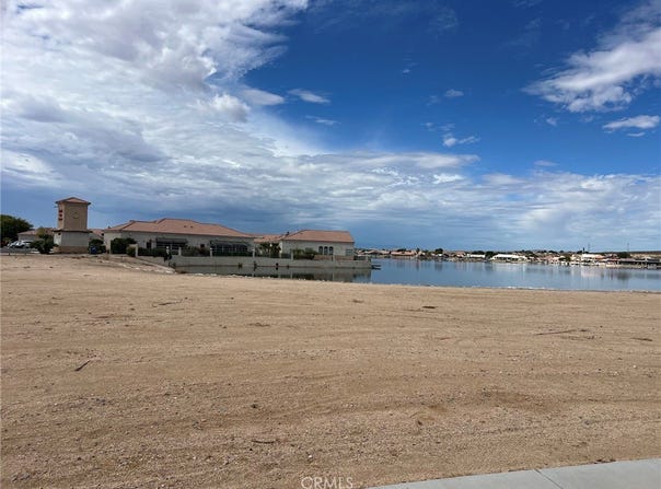 4 Autumn, Helendale, CA 92342