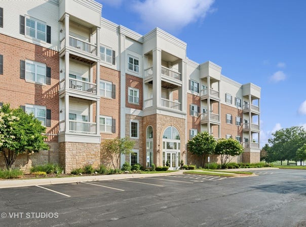 3975 Idlewild Lane, Naperville, IL 60564
