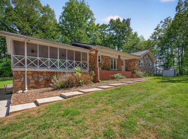 214 Boyd Creek Rd, Sparta, TN 38583