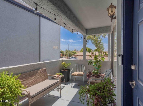 1331 W BASELINE Road, Mesa, AZ 85202