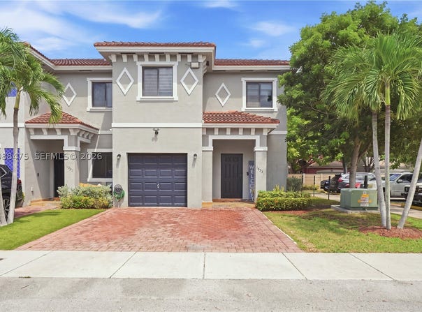 16335 SW 44th Ter, Miami, FL 33185