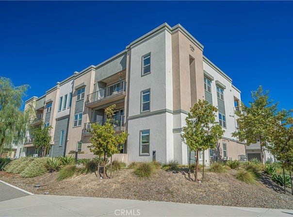 27406 Merlin, Valencia, CA 91381
