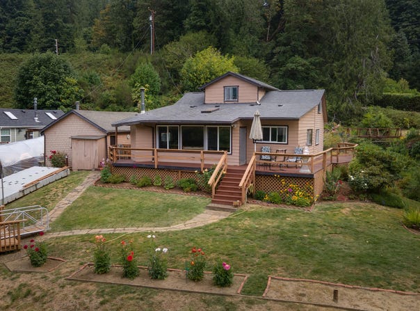 154 E Trafzer Lane, Tidewater, OR 97390