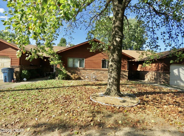541-563 Scott Street, Carthage, MO 64836