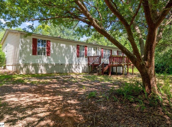 1285 Hampton Road, Inman, SC 29349