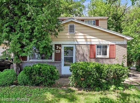 15226 Beech Daly Road, Taylor, MI 48180