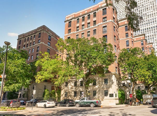 400 W Deming Place, Chicago, IL 60614