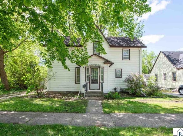 610 SE 3rd Avenue, Waseca, MN 56093