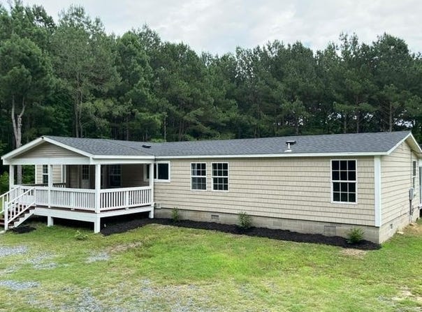 16461 BIG RD, BLOXOM, VA 23308