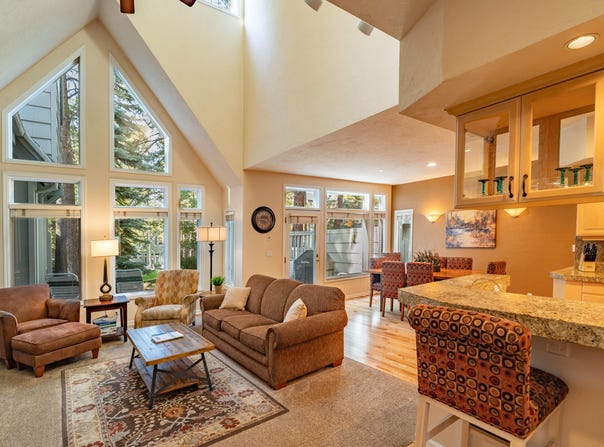 57050 Peppermill Circle, Sunriver, OR 97707