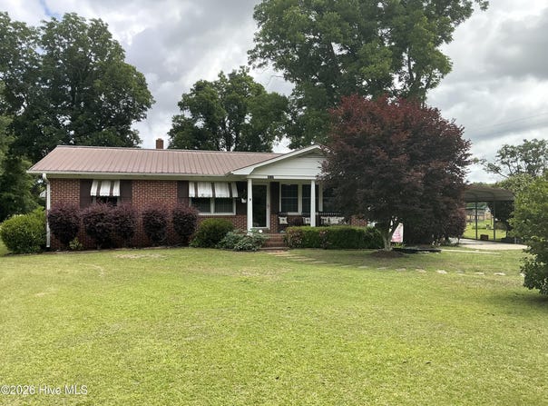 1262 Richardson Road, Bladenboro, NC 28320
