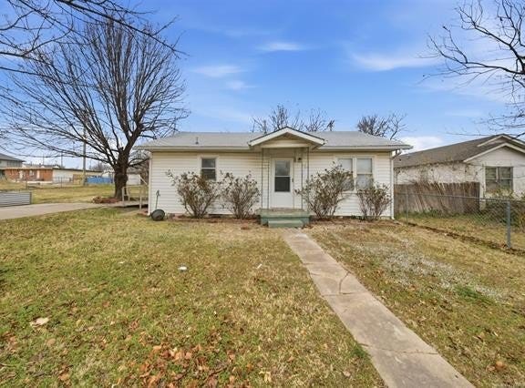 616 E Cherry Street, Cushing, OK 74023