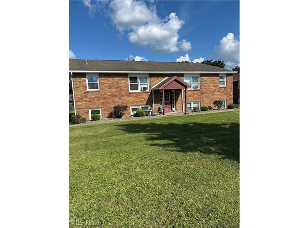 3025 Fredrick Street, Youngstown, OH 44505