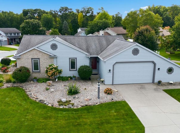 10301 Copper Tree Place, Fort Wayne, IN 46804-4284