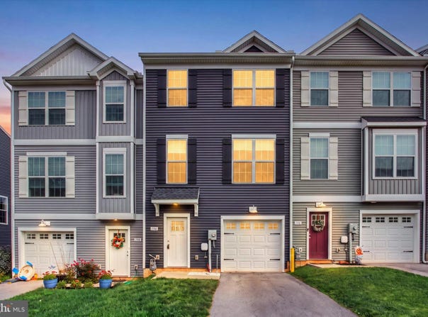 194 HUDSON Boulevard, RED LION, PA 17356