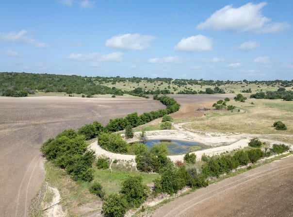 105 Fm-1047, Evant, TX 76880