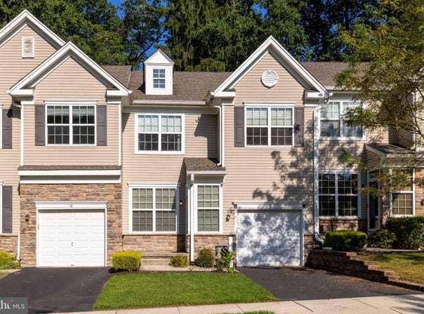8 JAMIES Court, WARMINSTER, PA 18974