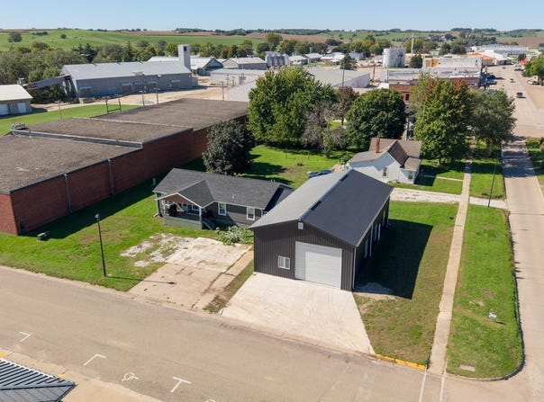 300 Main Street, Coon Rapids, IA 50058