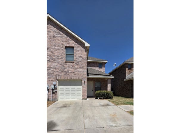 2345 Aldergate Drive, Arlington, TX 76012