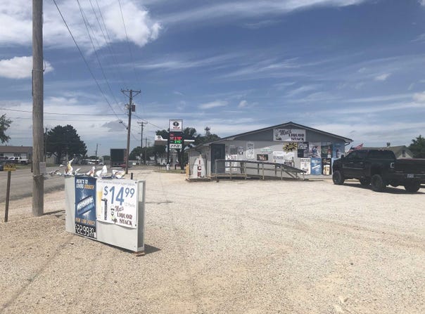 1101 Highway 40, Victoria, KS 67671