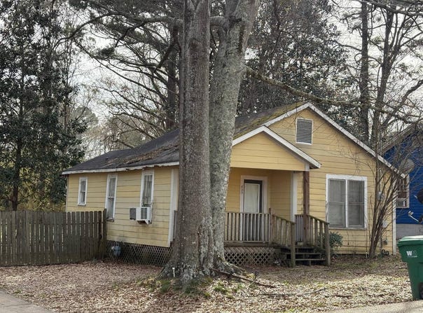 623 Fairground St, kosciusko, MS 39090