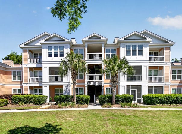 2212 Chatelain Way, Mount Pleasant, SC 29464