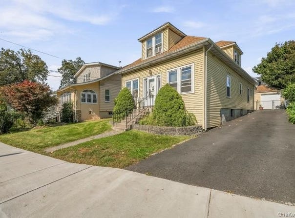 604 Roosevelt, Peekskill, NY 10566