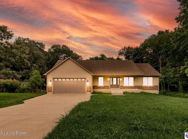 369 Meadowview Drive, Elizabethtown, KY 42701-8814