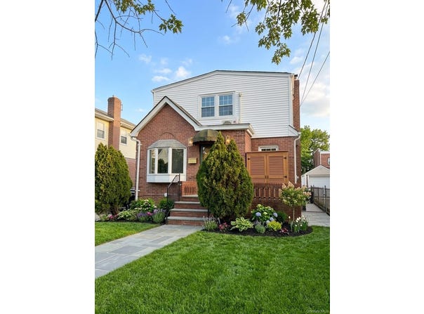 148-10 59th Avenue, Flushing, NY 11355