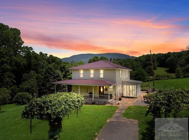 250 Robertson Mountain Rd., NARROWS, VA 24124