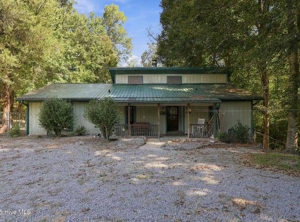 400 Fort Hill Drive, Blounts Creek, NC 27814