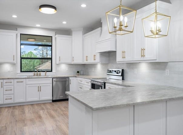 911 Augusta Drive, Lufkin, TX 75901