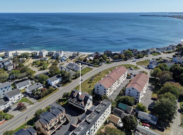 989 Ocean Boulevard, Hampton, NH 03842