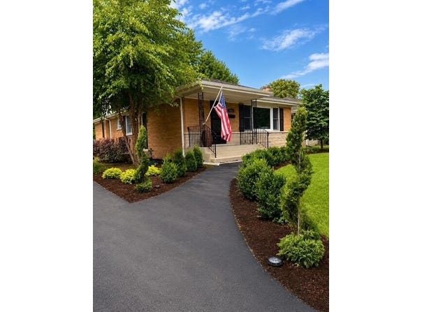 8124 Monroe Avenue, Munster, IN 46321