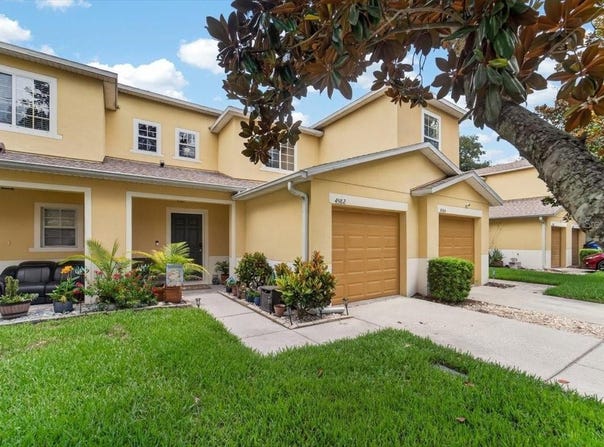 4582 LIMERICK Drive, TAMPA, FL 33610