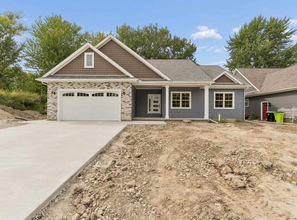 39159 Chart Street, Harrison Twp, MI 48045