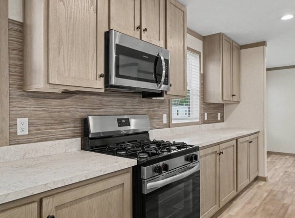 307 Pulaski, Mahomet, IL 61853
