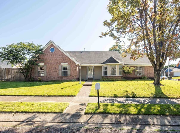 3510 RIPPLECHASE Dr, Bartlett, TN 38133