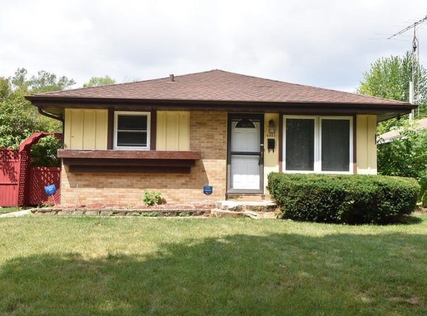 4935 N 88th St, Milwaukee, WI 53225