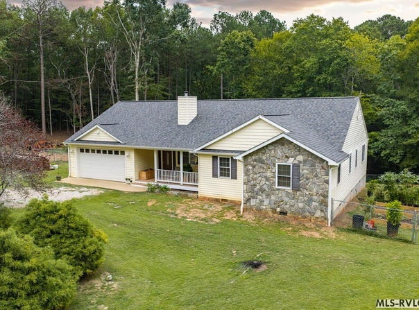 137 Jamestown Ln., Bracey, VA 23919