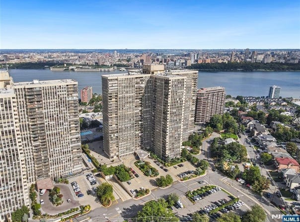 200 Winston Drive, Cliffside Park, NJ 07010
