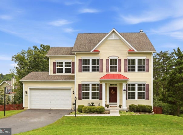 1003 W MASTERS Drive, CROSS JUNCTION, VA 22625