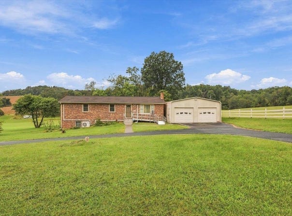 906 BOYERS RD, HARRISONBURG, VA 22801