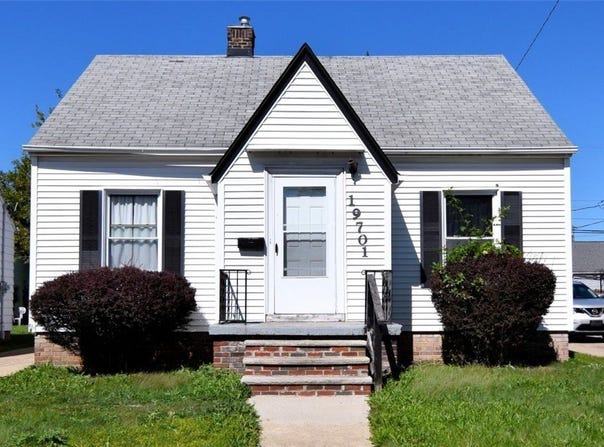 19701 Ormiston Avenue, Cleveland, OH 44119