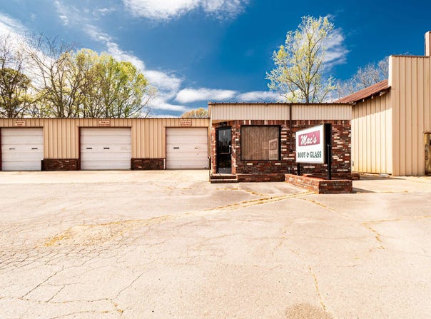 709 N Myrtle St, Warren, AR 71671