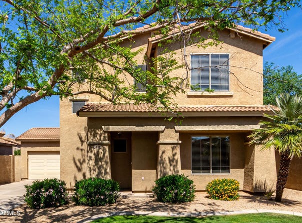 560 E RAINBOW Drive, Chandler, AZ 85249